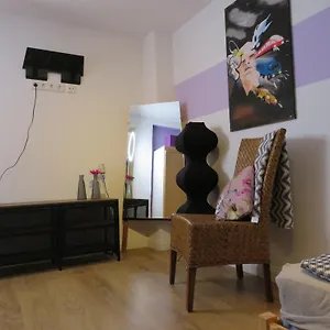Apartment Apartementhaus Gneisenaustraße, BRE