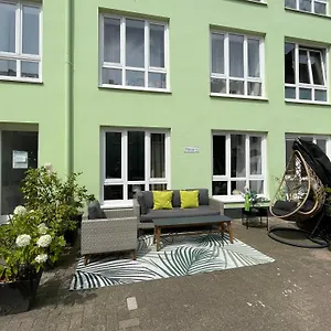 Apartment Patio 1, BRE